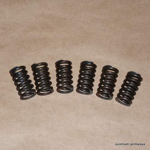 thumbnail image 2 of Ducati Bevel Shift Rubber – Genuine Eurojamb Replacement For 50 80 90 100 250 350 450 750 900 1000 2 of 4