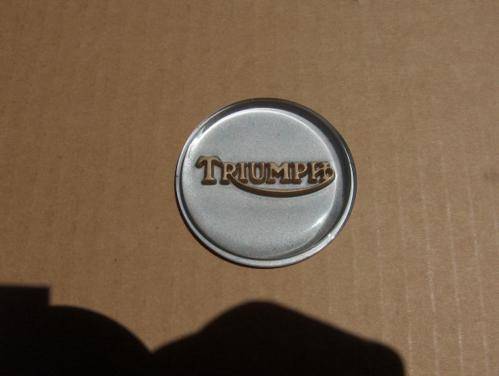 Triumph 750 TR7 T140 T150 T160 X75 Fuel Tank Badge – Gold On Silver – UK Made – Vintage Part 83-4776